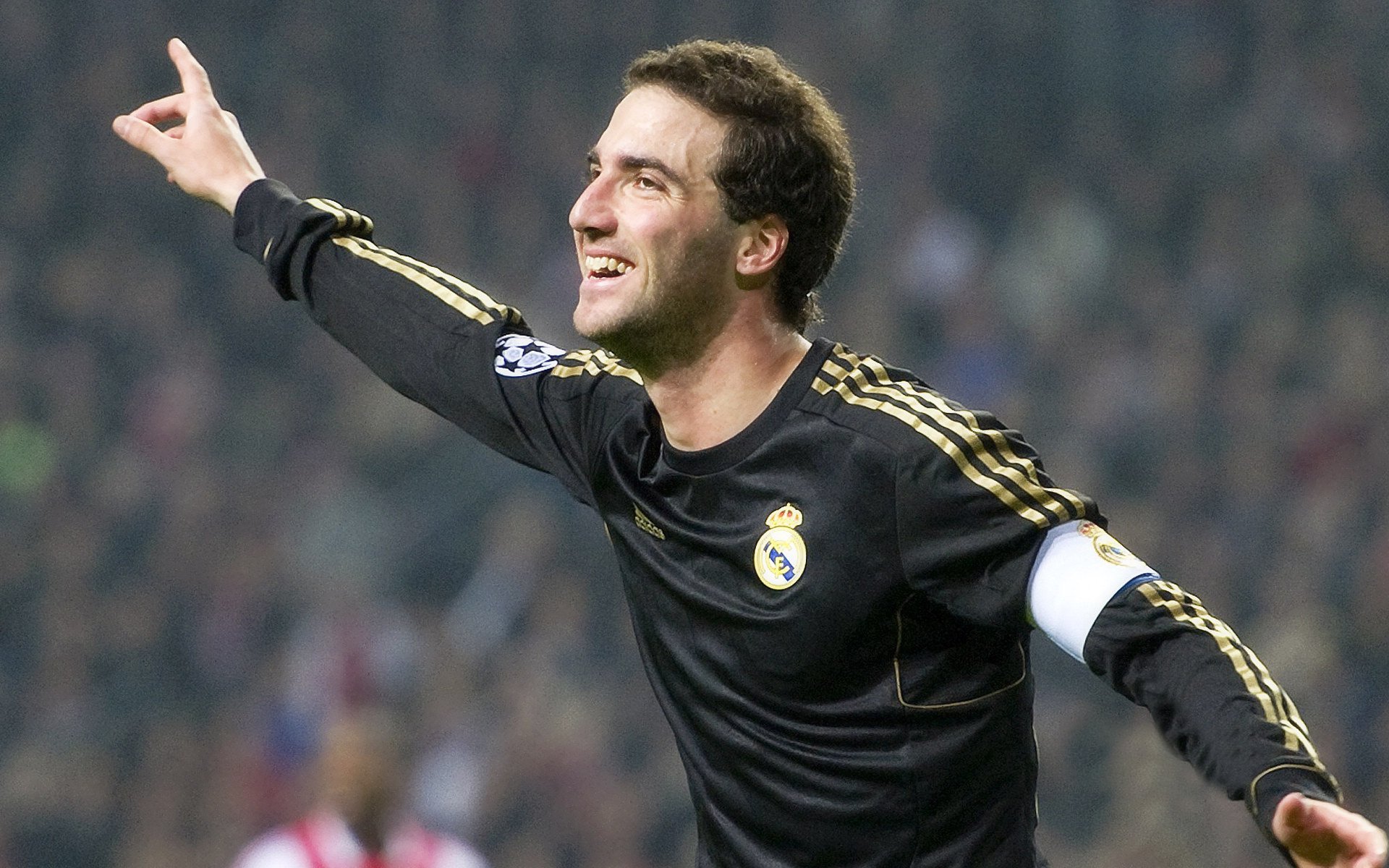 浓眉制胜一击,马刺客场终结独行侠连胜势头